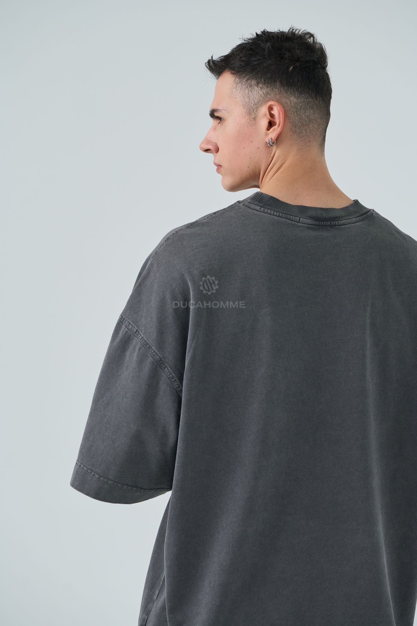 T-shirt over washed piombo