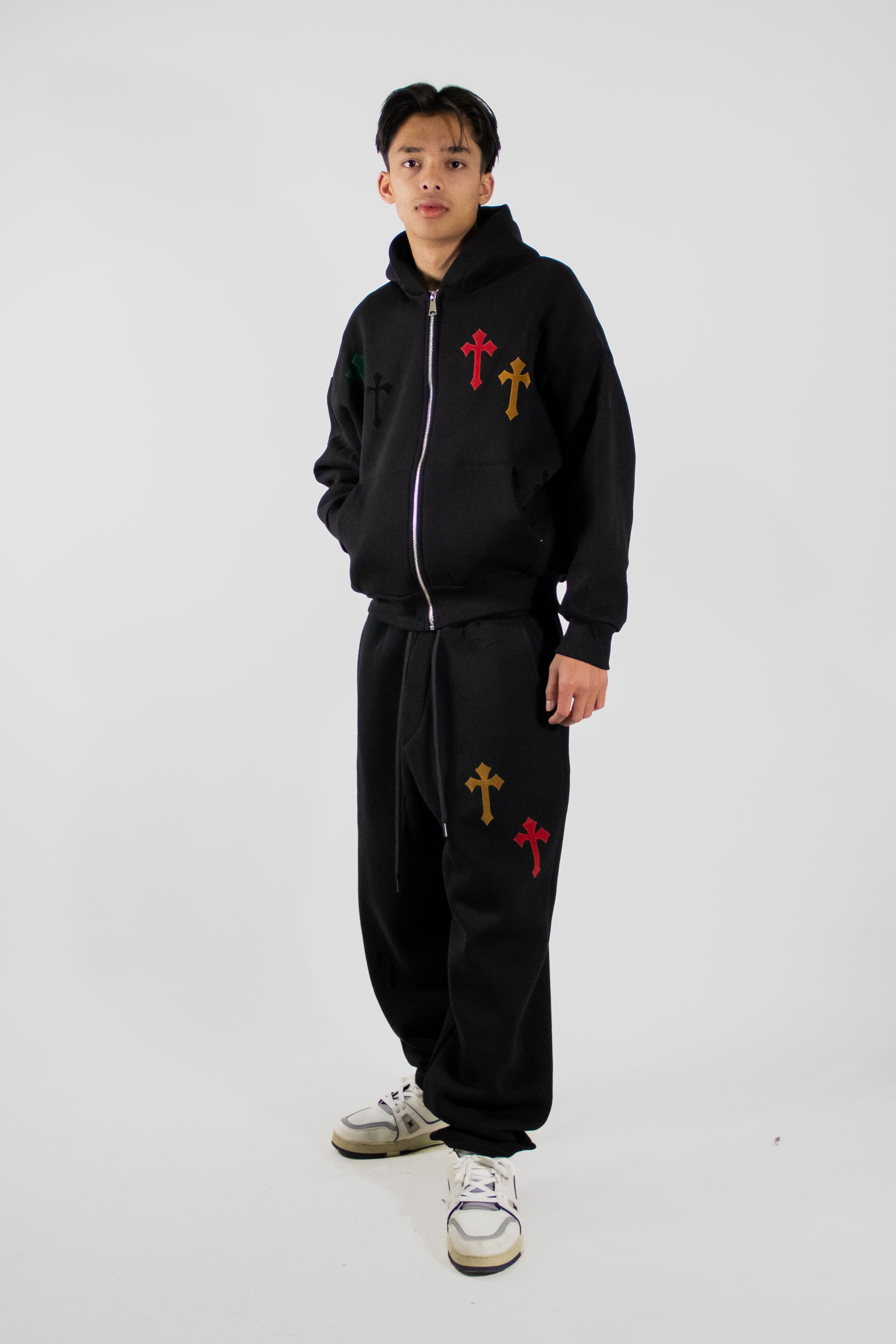 Tuta Streetwear con croci