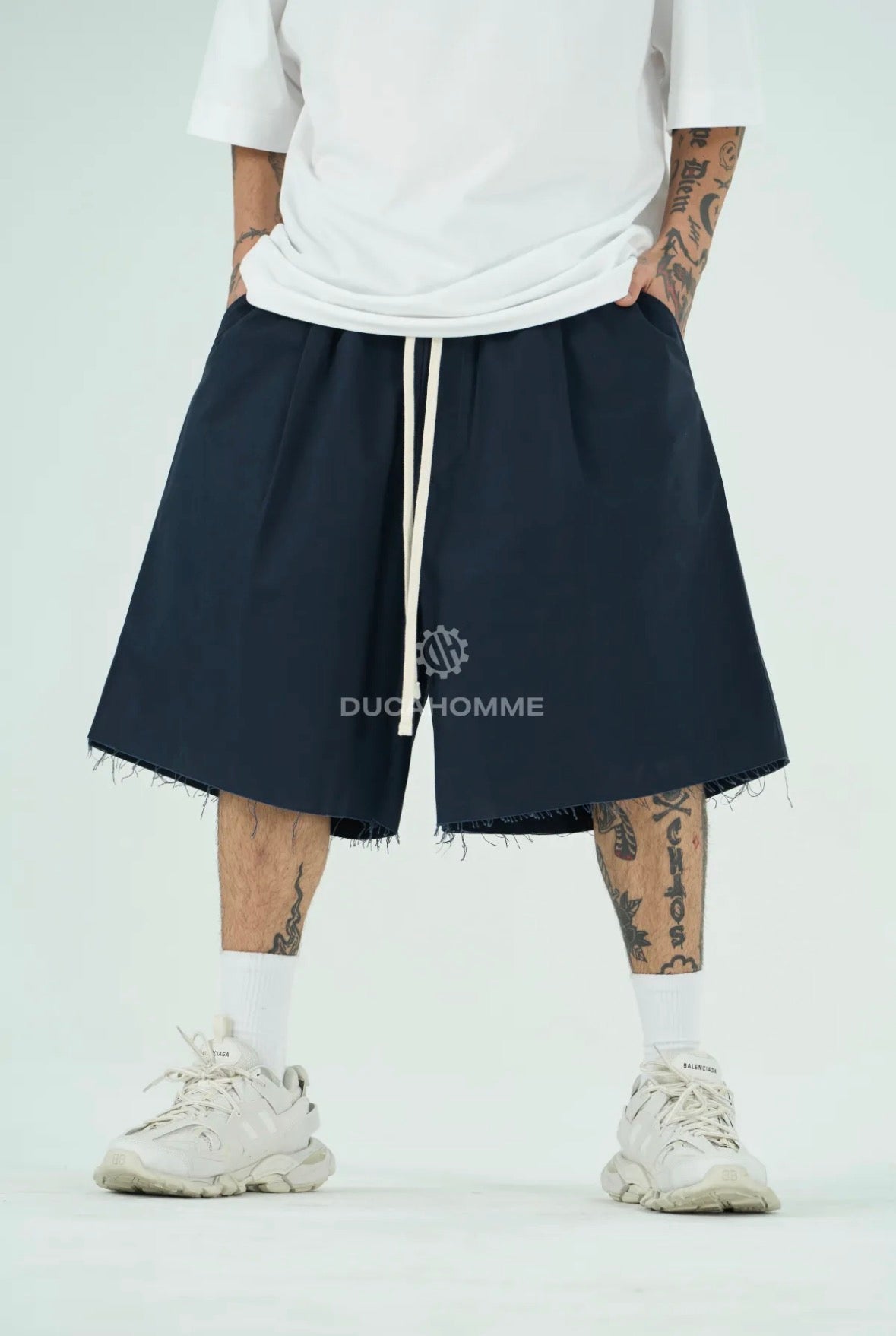 Pantaloncino Monocolore Taglio Vivo Blu Navy | Urban Summer | TAZIMSHOP