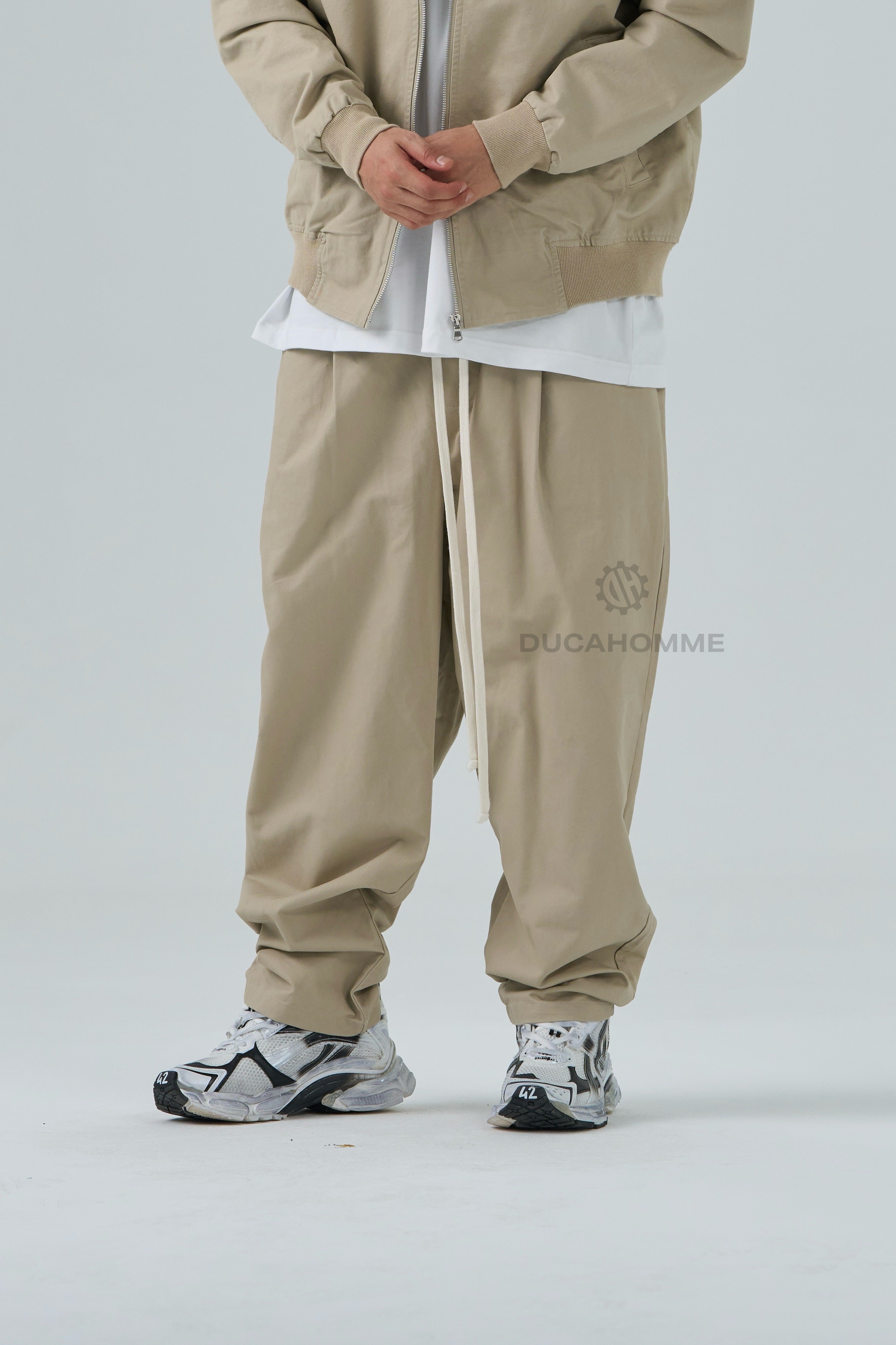 pantaloni oversize sabbia