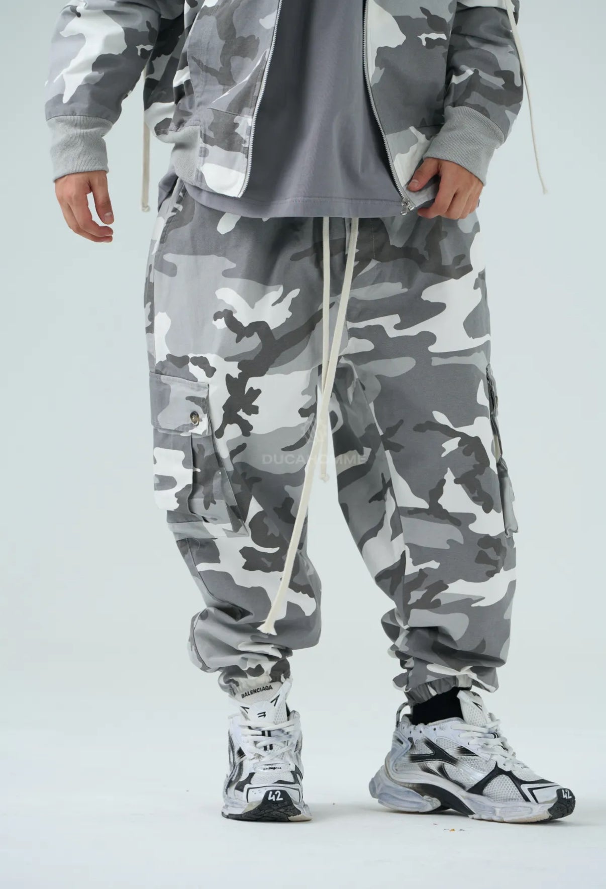 Completo camo grigio militare