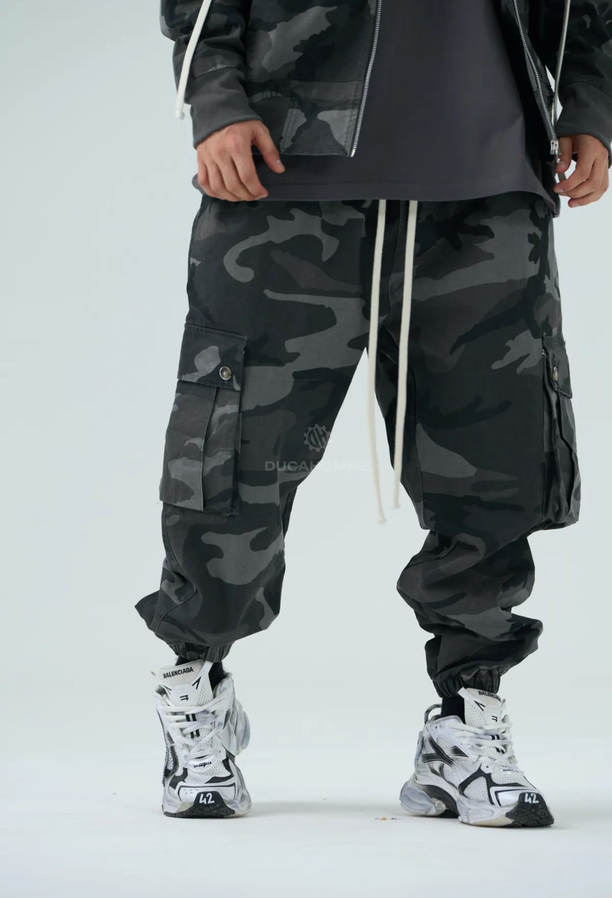Completo camo nera militare