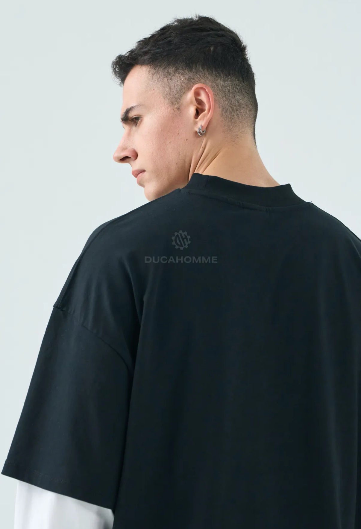 (Maglietta Oversize Layered nera/bianca