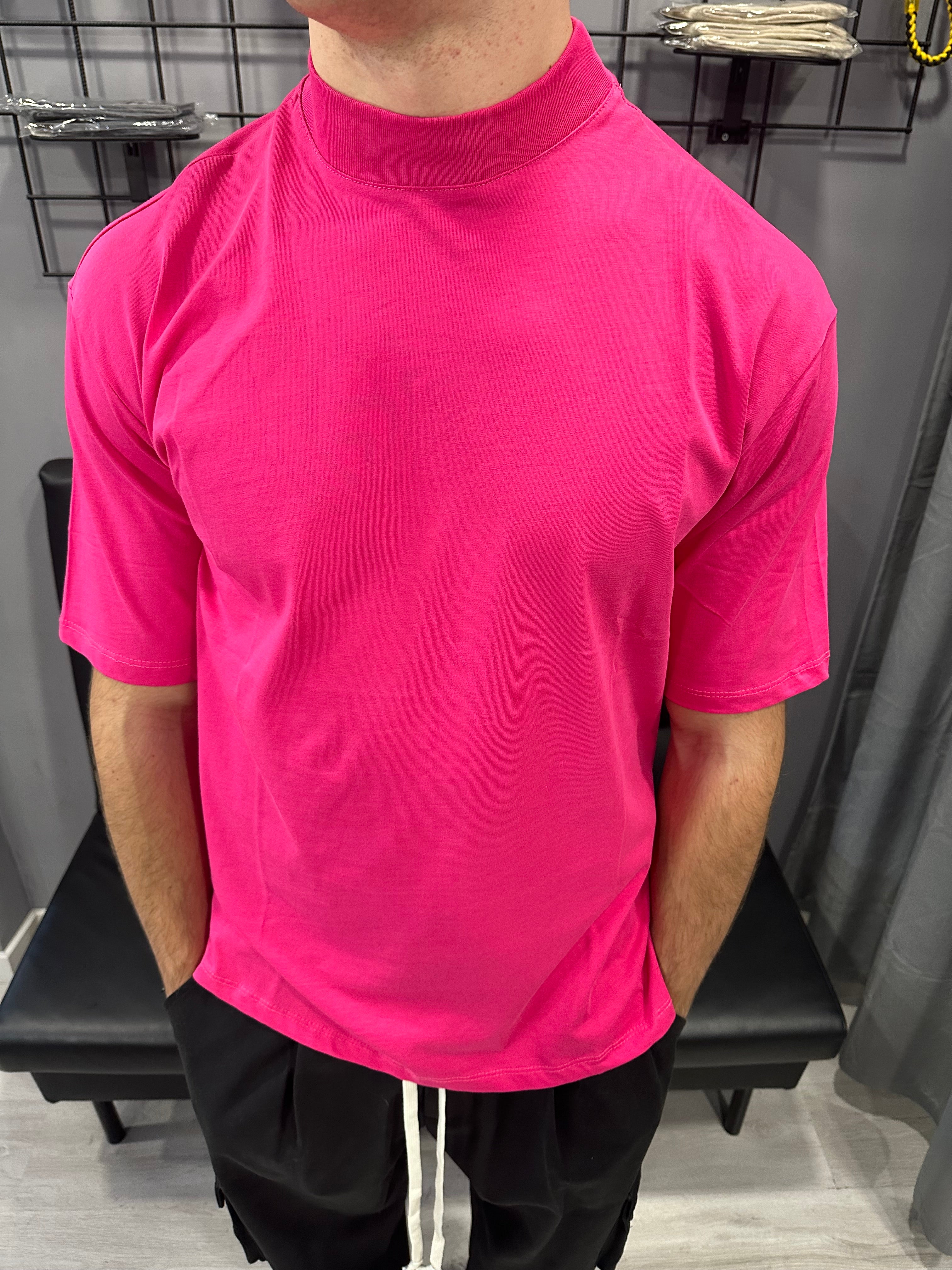 T-shirt collo alto fucsia