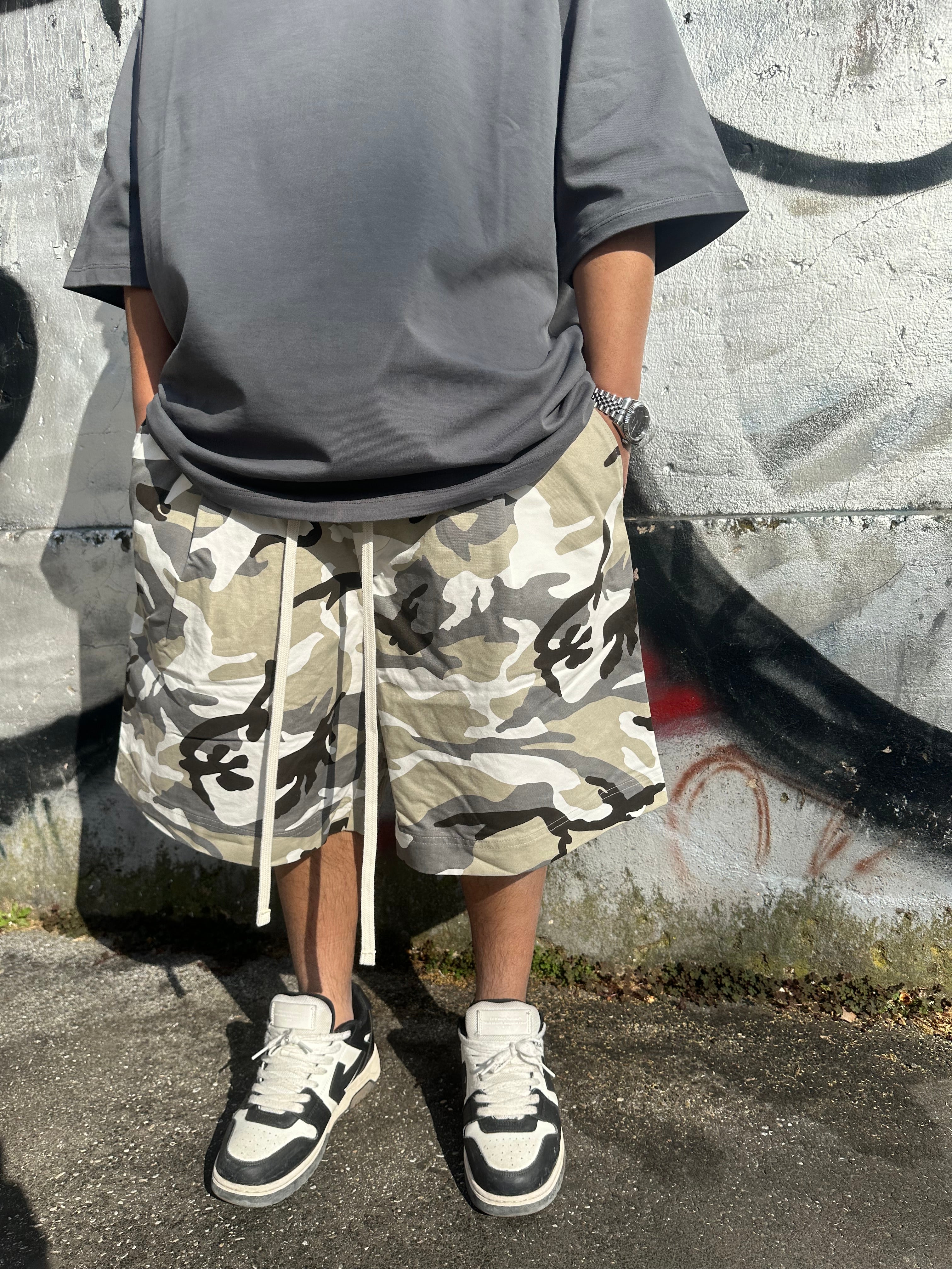 Bermuda Military Beige - Oversize Urban Summer Style