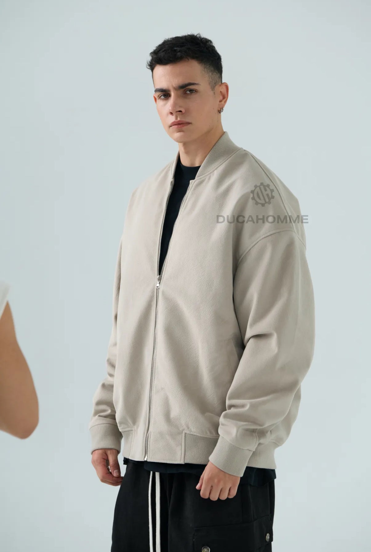 Bomber in velluto beige