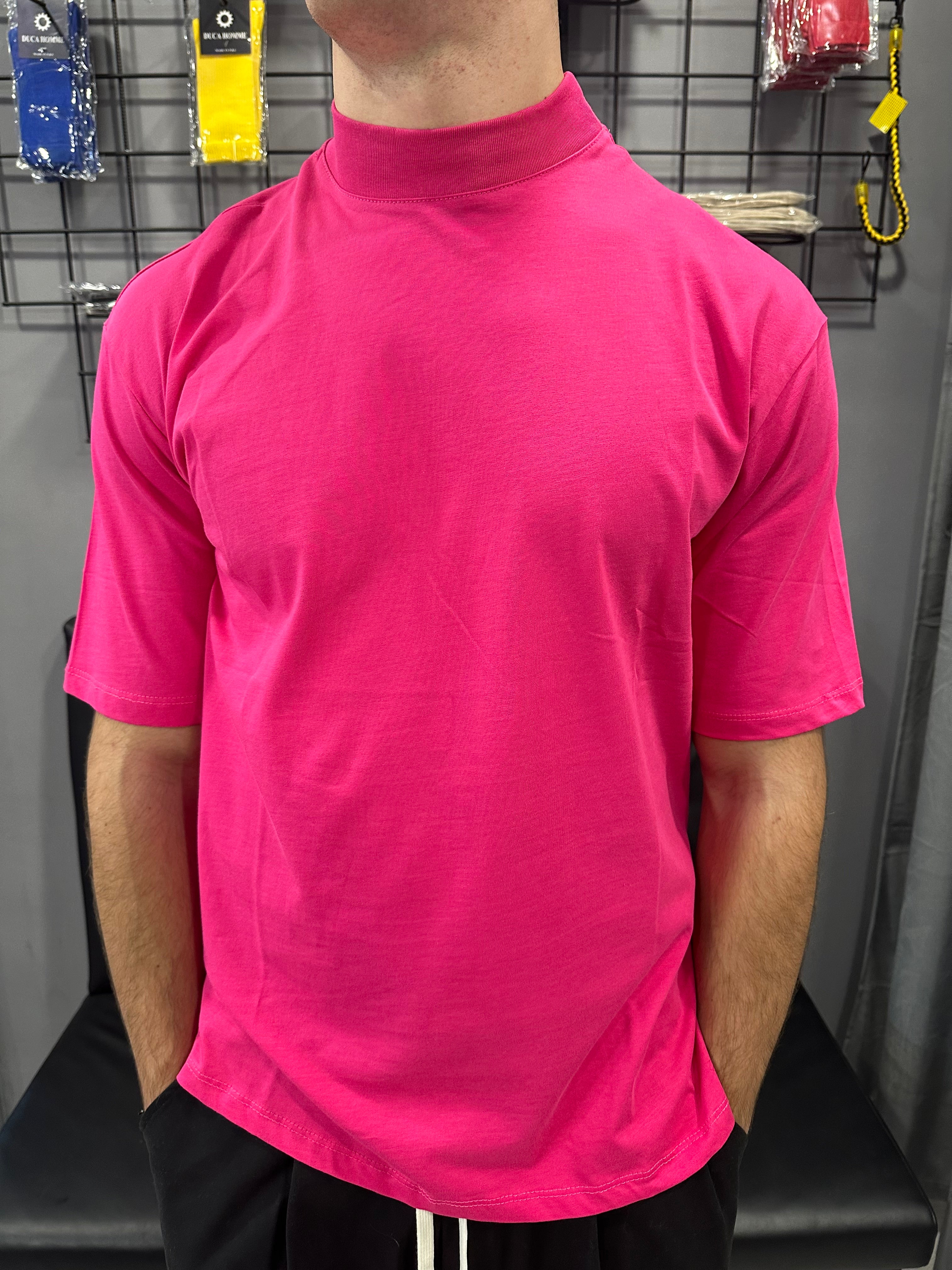 T-shirt collo alto fucsia