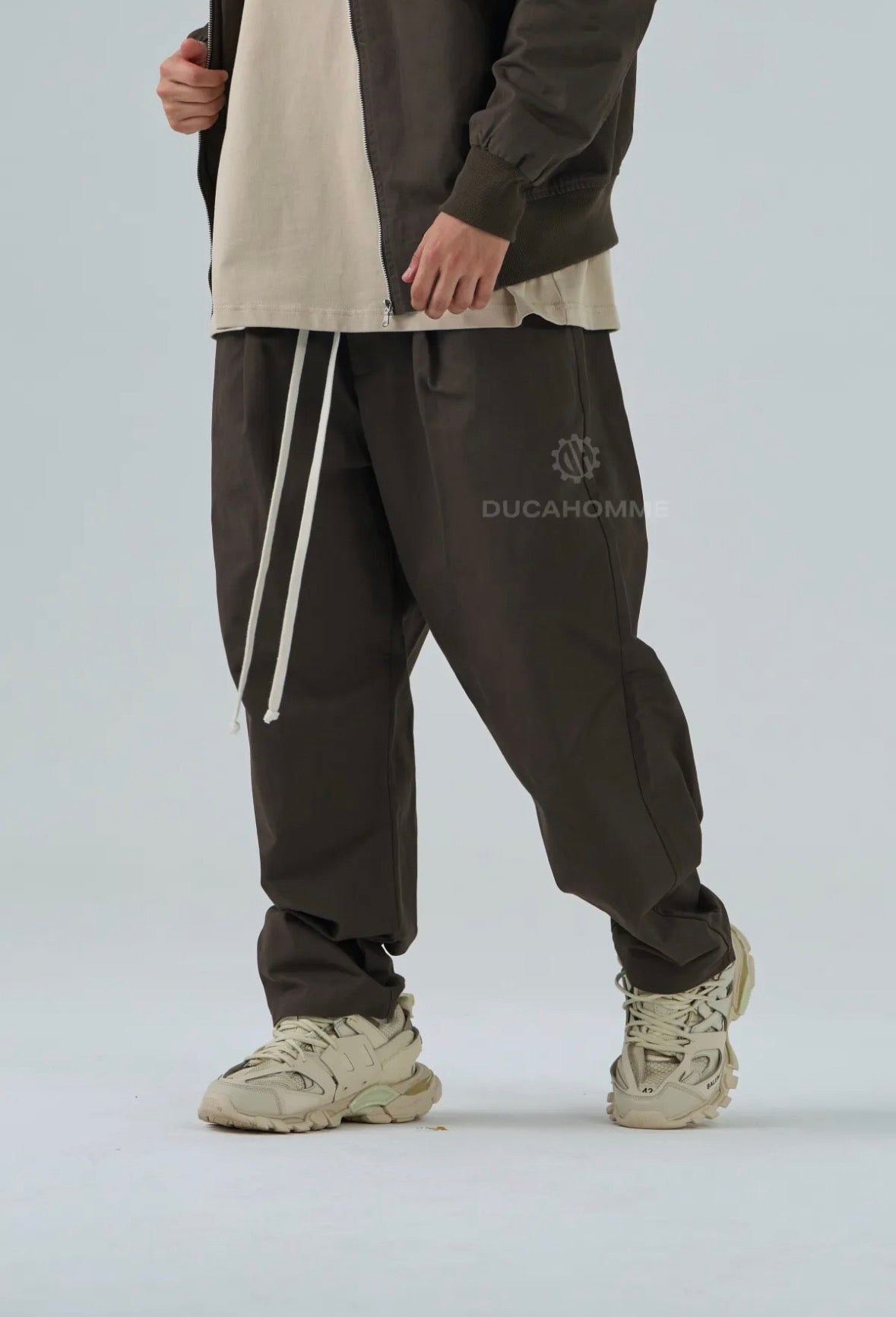 pantaloni oversize marrone